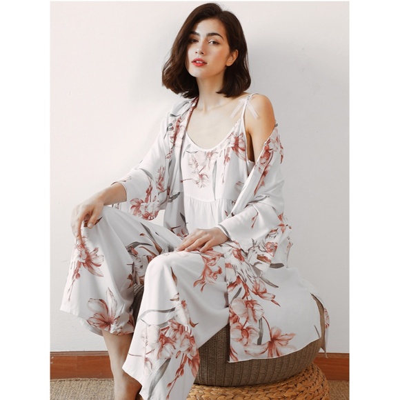 3 Piece Multicolor Pastel Floral Print Pajama Set - Picture 3 of 8